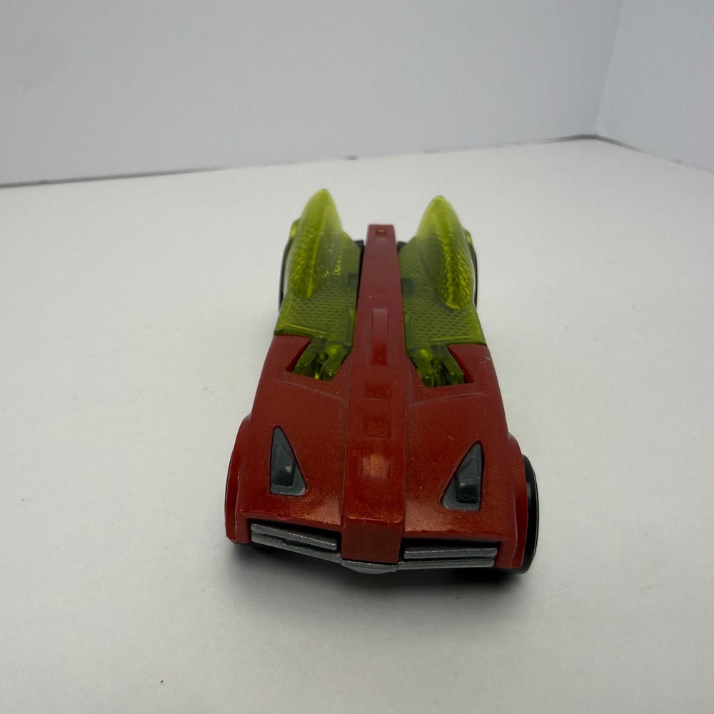 Hot Wheels Buzz Bomb Metallic Red Translucent Yellow Wings Diecast Car 2007 - Picture 2 of 6